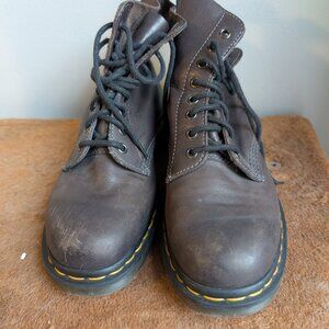 Dr Doc Martens Leather Pascal 1460 Boots